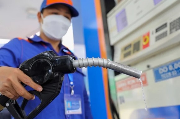 Bộ Công Thương tiếp tục thực hiện các giải pháp bảo đảm nguồn cung xăng dầu