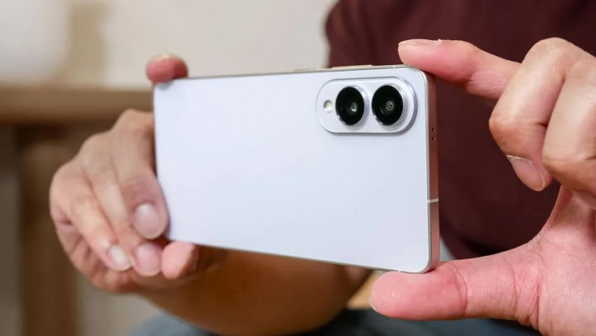 So sánh Galaxy S25 Edge và iPhone 17 Air