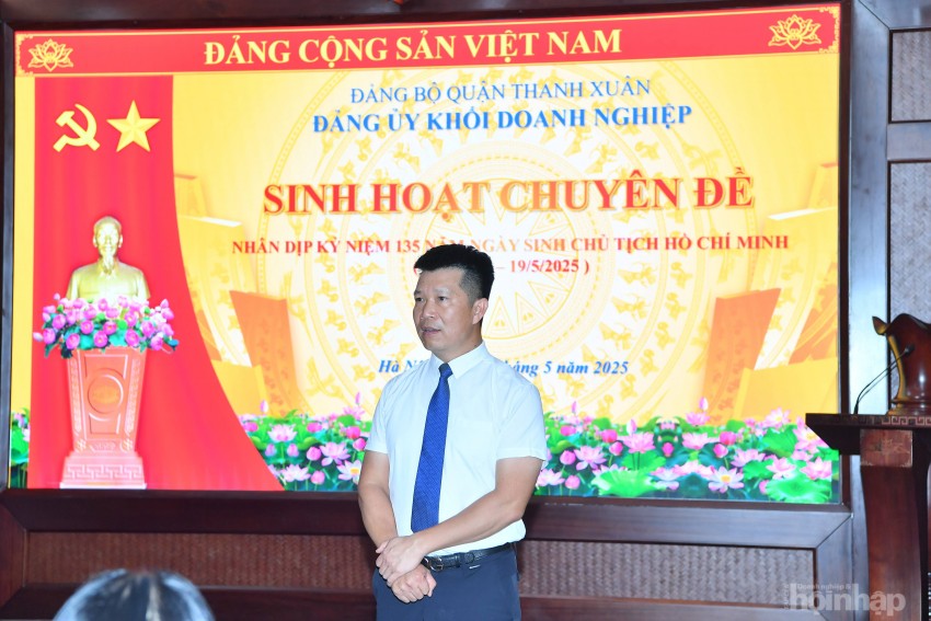 Đảng ủy khối doanh nghiệp quận Thanh Xuân tổ chức dâng hương, dâng hoa tại Lăng Chủ tịch Hồ Chí Minh