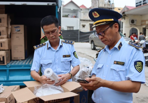 Mở đợt cao điểm chống buôn lậu, hàng giả trên phạm vi toàn quốc