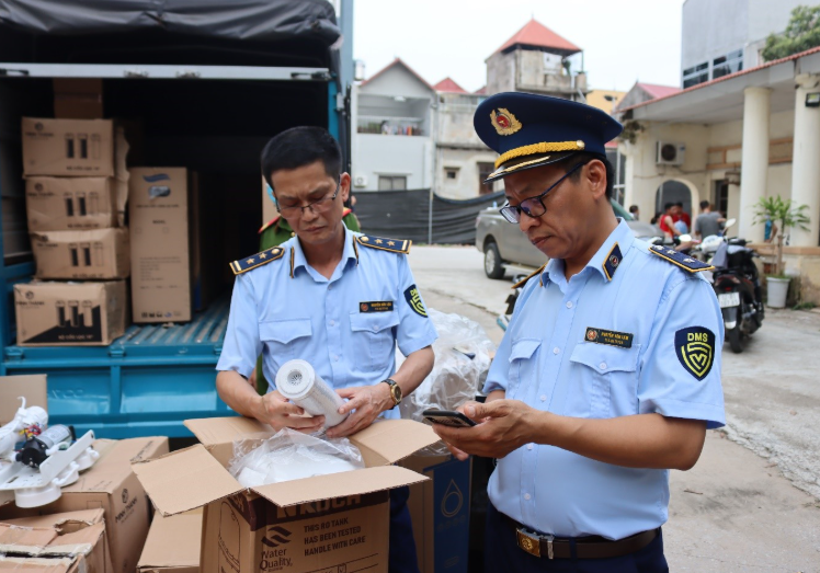 Mở đợt cao điểm chống buôn lậu, hàng giả trên phạm vi toàn quốc