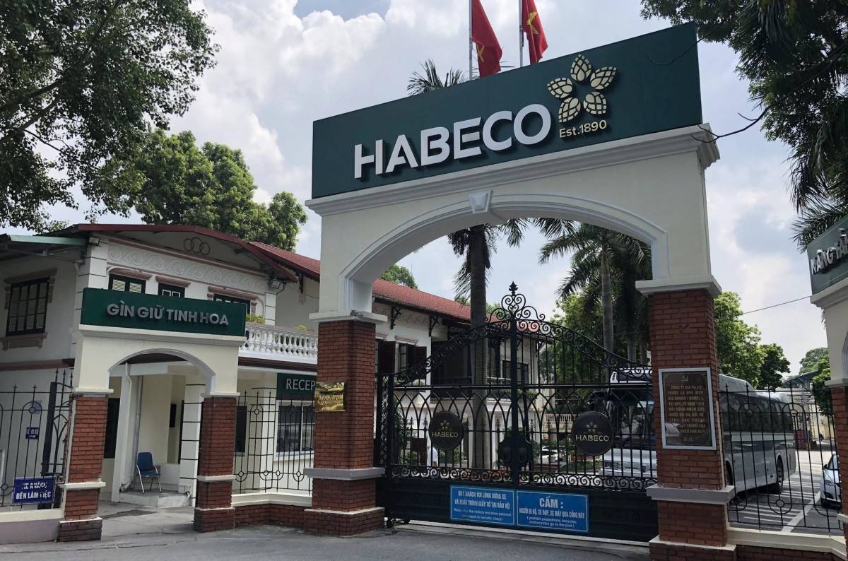 Habeco chia cổ tức hơn 260 tỷ, cổ phiếu vẫn rơi tự do