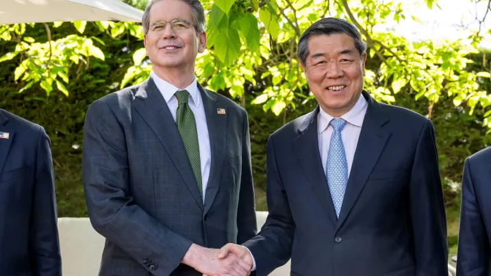 Trung Quốc duy trì kiểm soát đất hiếm dù nới lỏng hạn chế xuất khẩu với Mỹ