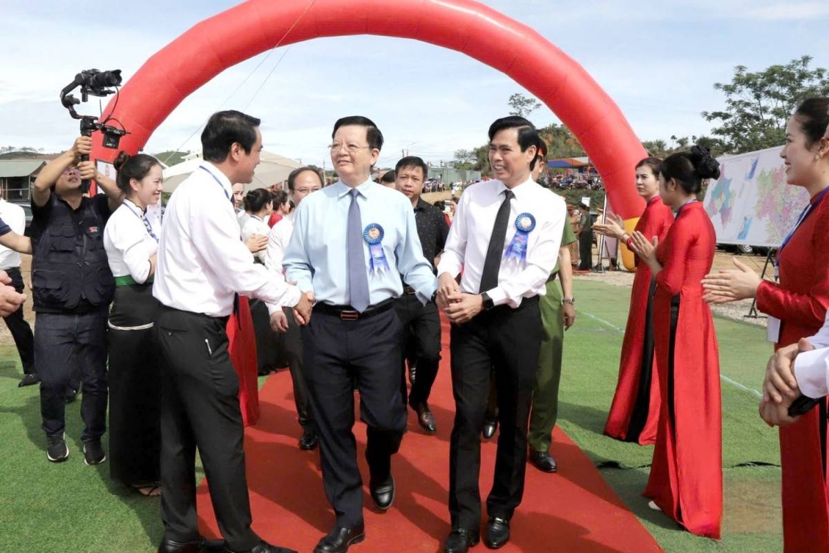 Cao tốc Hòa Bình - Mộc Châu khởi công: Phó Thủ tướng kỳ vọng tạo động lực mới cho khu vực