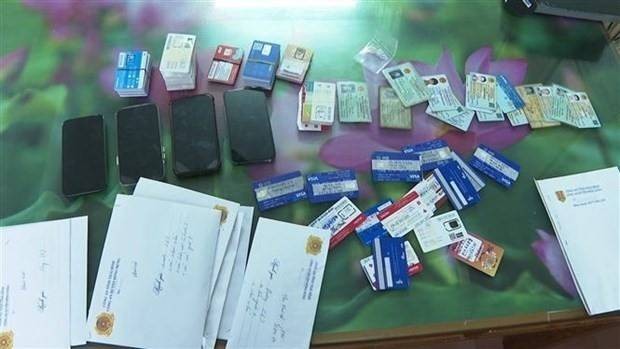 Tang vật liên quan đến vụ án mua bán tài khoản ngân hàng. Ảnh: Công an Thái Bình