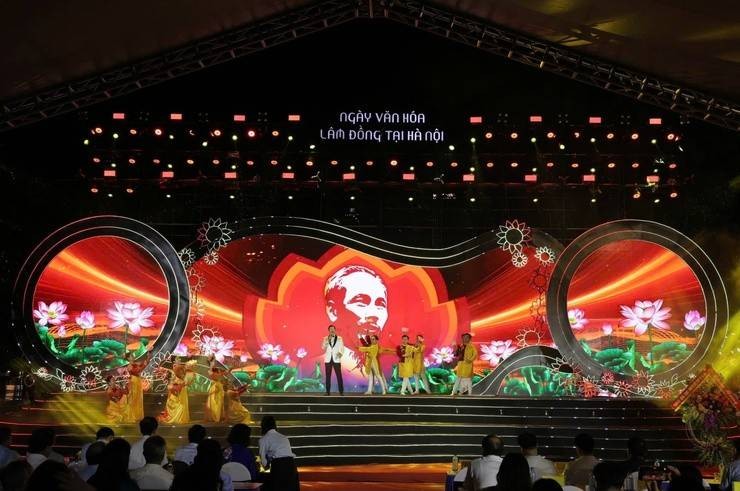 Lắng đọng “Không gian văn hóa Lâm Đồng tại Hà Nội”