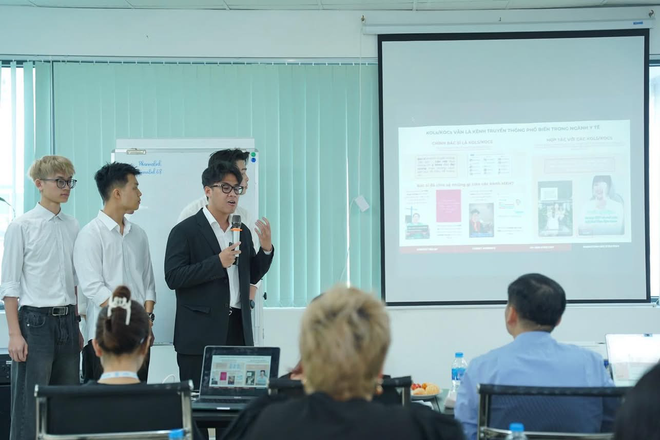 Marketing y dược - Road to Marcom: Bùng nổ chiến lược tại vòng 2