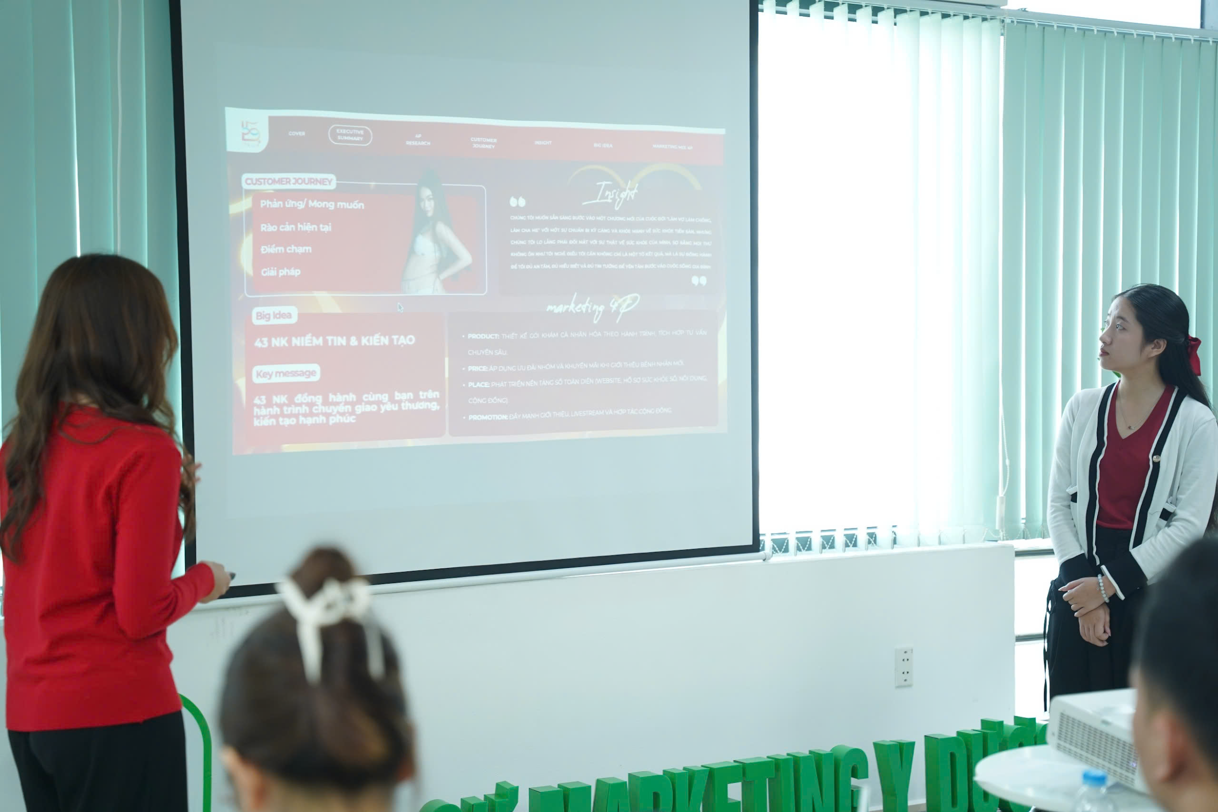 Marketing y dược - Road to Marcom: Bùng nổ chiến lược tại vòng 2