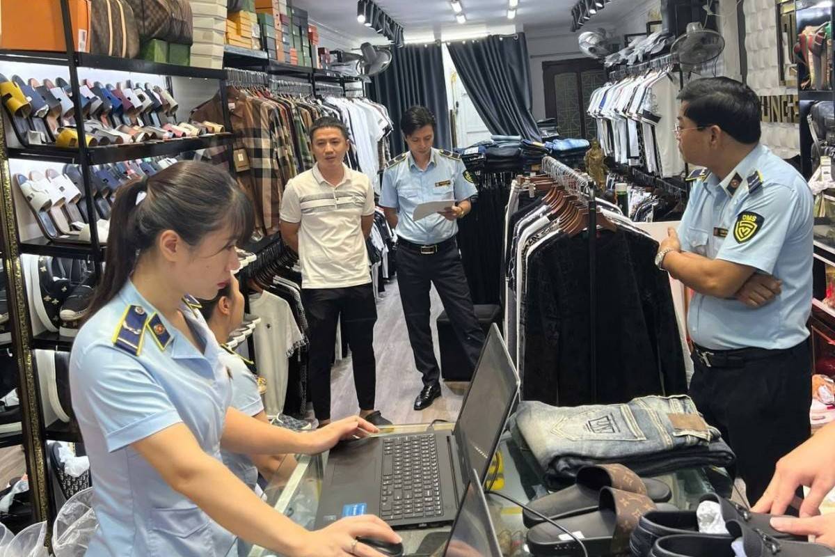 Tăng cường giám sát, xử lý nghiêm vi phạm về buôn lậu, gian lận thương mại