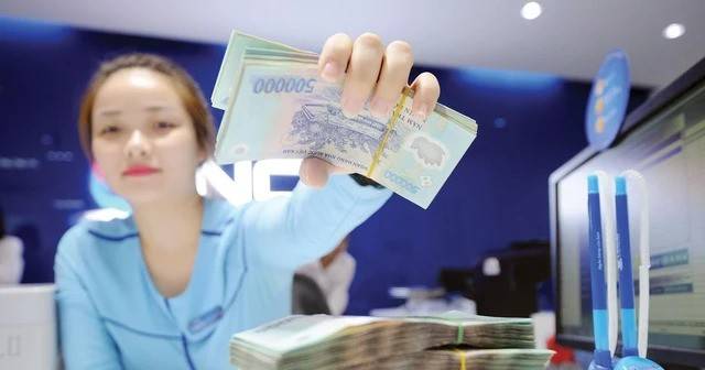 Lãi suất thấp kích hoạt tín dụng, hỗ trợ phục hồi kinh tế 2025