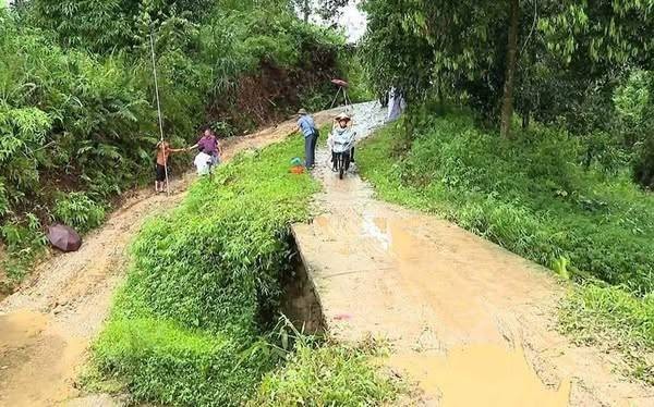 Hiệp hội Doanh nghiệp - Hội nữ Doanh nhân tỉnh Yên Bái: Khởi công cây cầu hạnh phúc “Cầu nối yêu thương – vững bước tương lai”