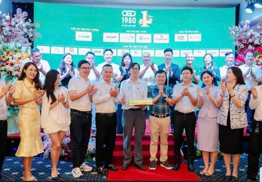 Câu lạc bộ Doanh nhân CEO 1980 kỷ niệm 1 năm ngày thành lập