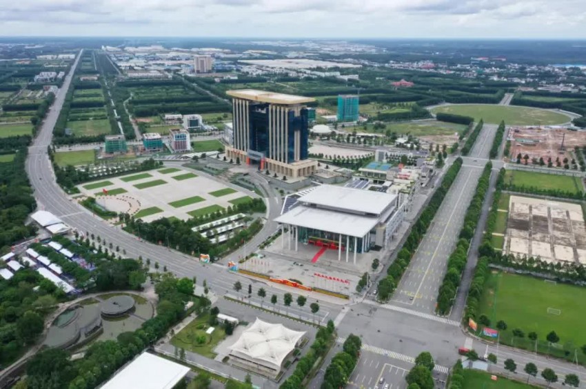 Tỉnh Bình Dương kết thúc hoạt động 19 phòng khám, chuyển giao 19 đơn vị thông tin