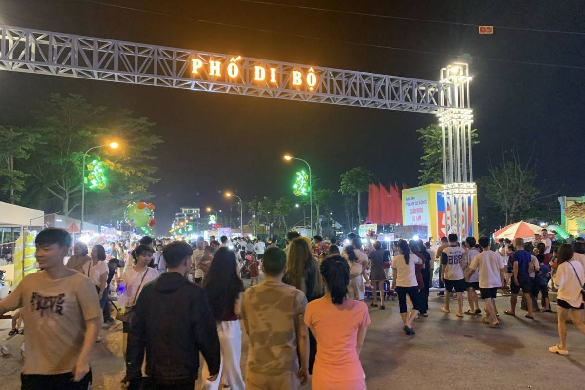 Phố đi bộ Đinh Tiên Hoàng (Thái Bình): Bắt kịp xu hướng thương mại đô thị châu Á