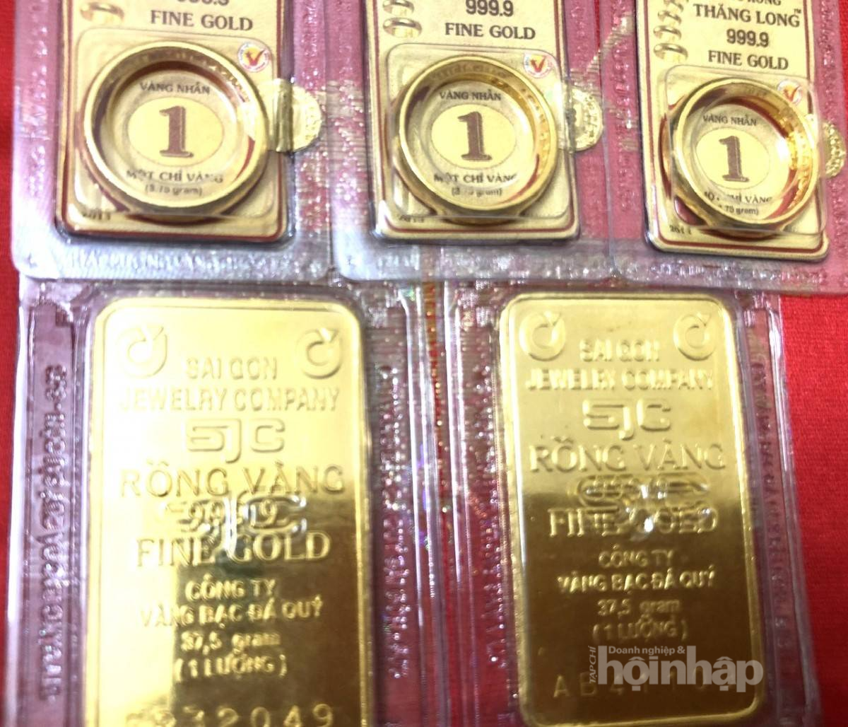 Giá vàng thế giới hôm nay tăng mạnh, trong nước vượt mốc 120 triệu đồng