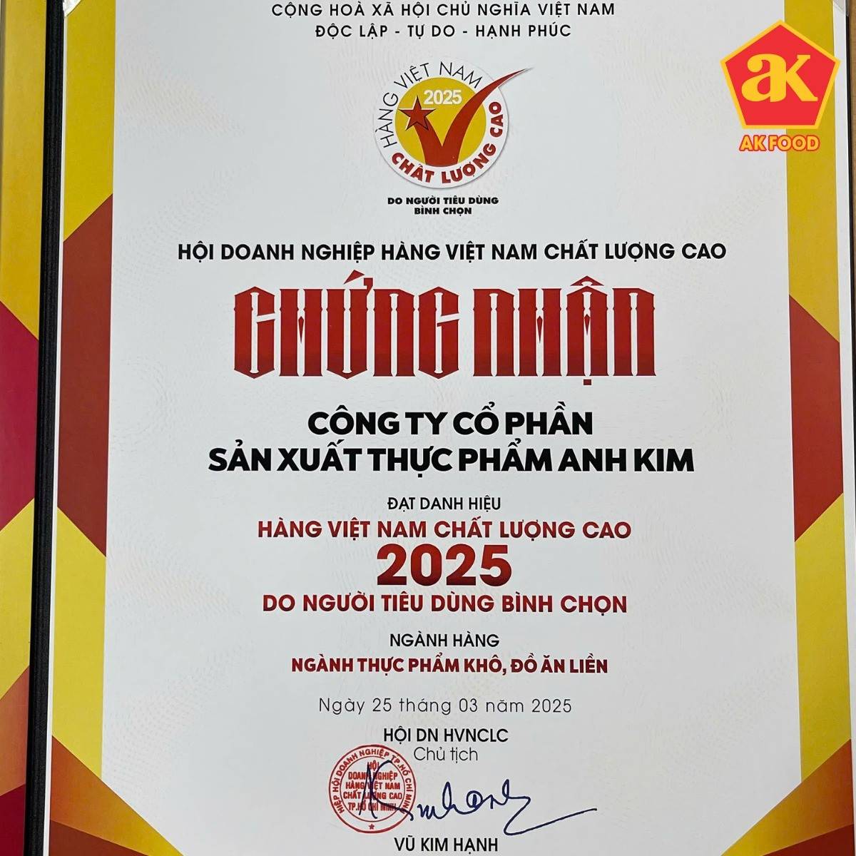 AK FOOD nhận chứng nhận hàng Việt Nam chất lượng cao năm 2025