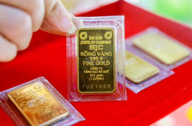 Lo ngại về dự luật cắt giảm thuế và bất ổn ở Trung Đông, giá vàng tăng thêm 36 USD