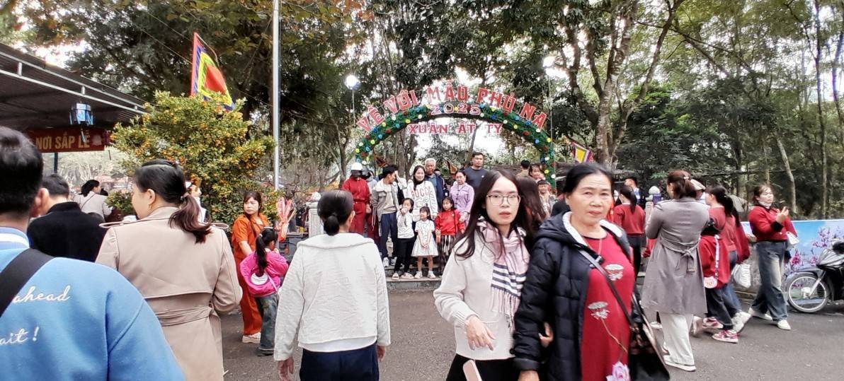 Thanh Hóa: Ngành du lịch đón 7.236.600 lượt khách, đạt tổng doanh  thu 15.548 tỷ đồng trong 5 tháng đầu năm 2025