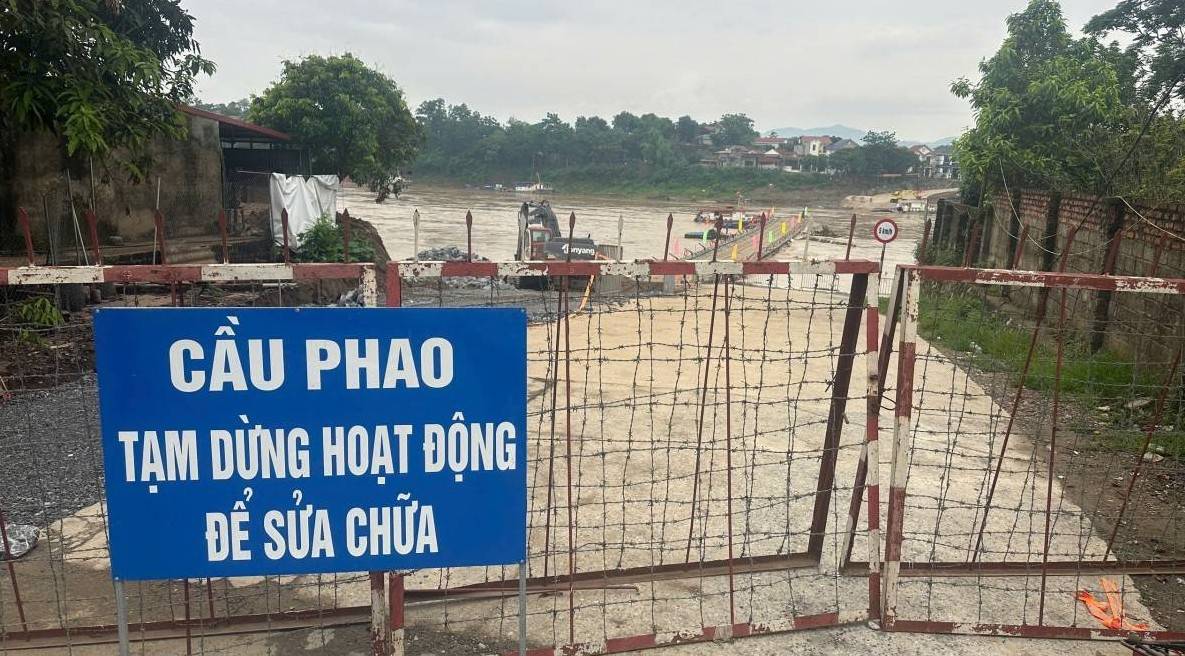 Cầu phao Phong Châu dừng hoạt động do nước lớn, nhiều huyện Phú Thọ nguy cơ sạt lở