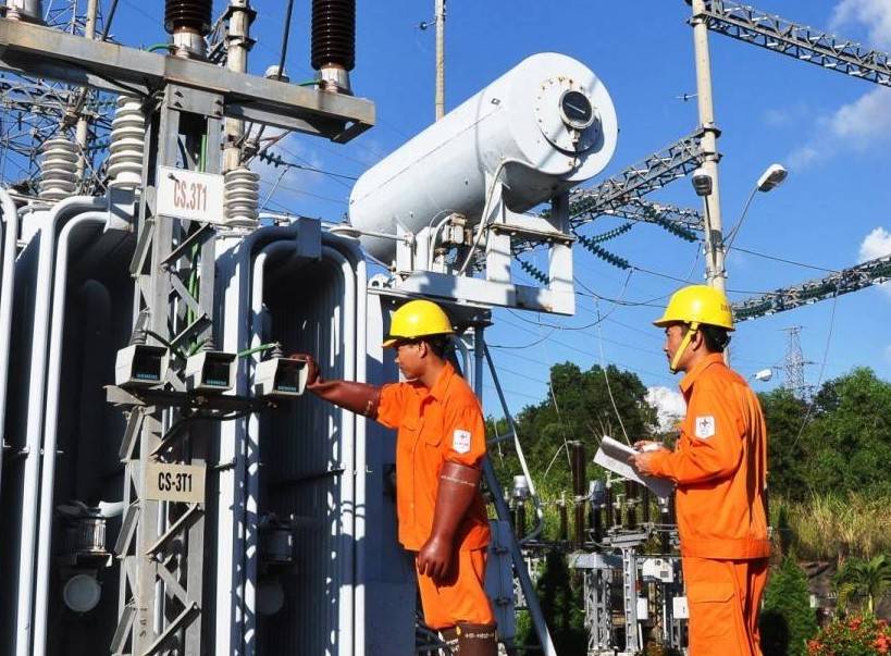 Quý I/2025: Doanh nghiệp ngành điện dẫn đầu mức tăng lợi nhuận, dầu khí trượt dốc