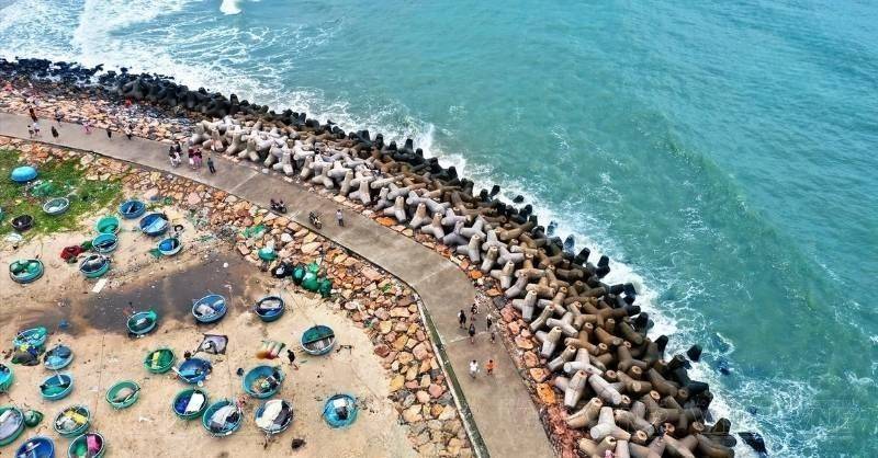 Bãi Đá Ông Địa -  hành trình khám phá vùng đất Bình Thuận