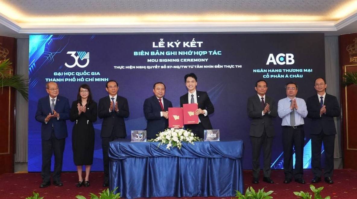 ACB và Đại học Quốc gia TP. Hồ Chí Minh ký kết thỏa thuận hợp tác chiến lược