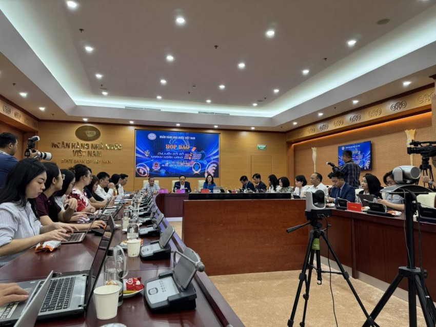 Ngành ngân hàng tăng tốc chuyển đổi số với hệ sinh thái tài chính thông minh trong kỷ nguyên mới