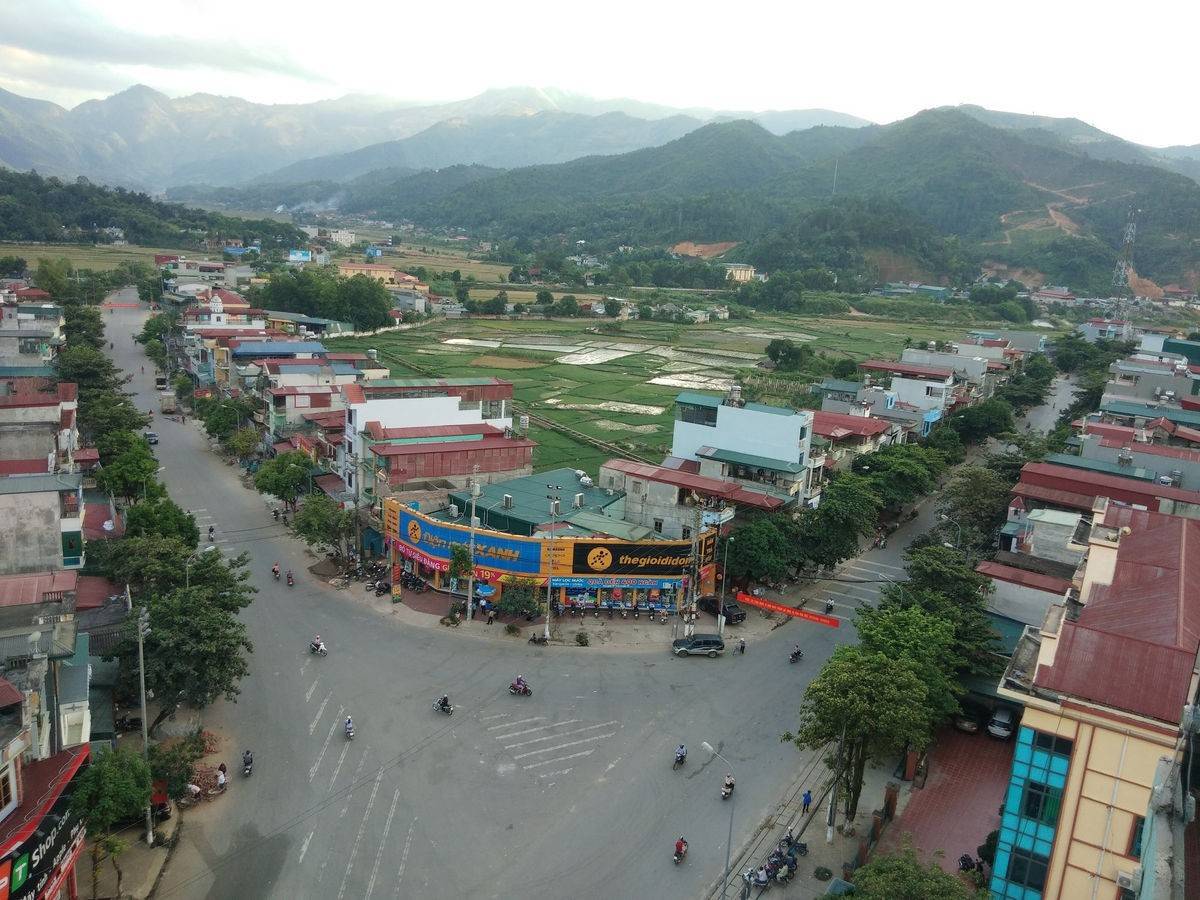 Điện Biên: Huyện Tuần Giáo nỗ lực ổn định bộ máy sau sáp nhập cán bộ xã