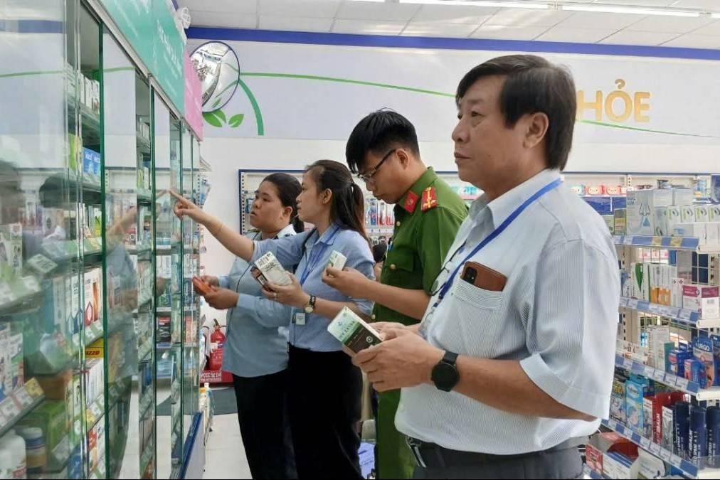 Bộ Y tế đề xuất tiền kiểm hồ sơ chặt, hậu kiểm đột xuất thực phẩm chức năng