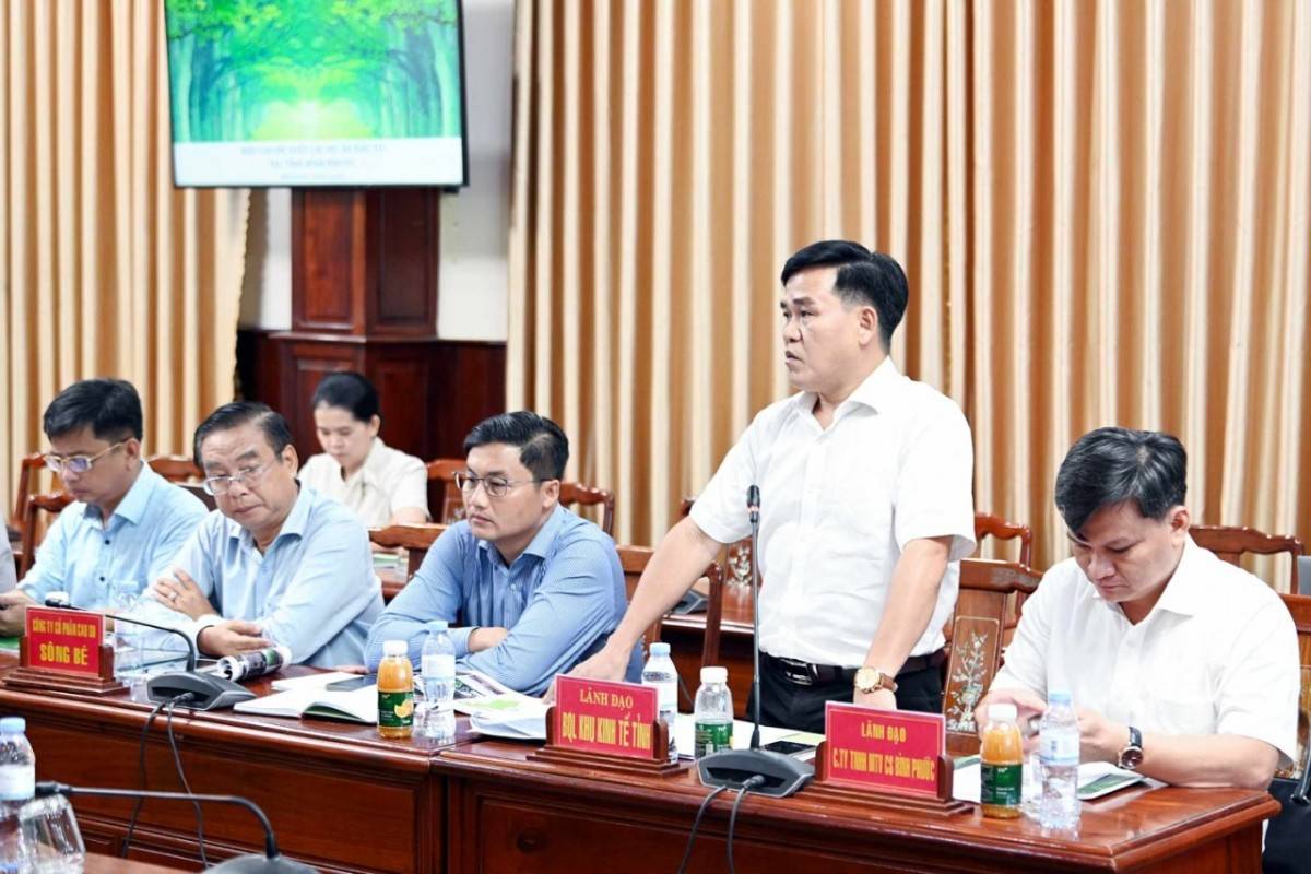 Lãnh đạo tỉnh Bình Phước làm việc với doanh nghiệp đầu tư