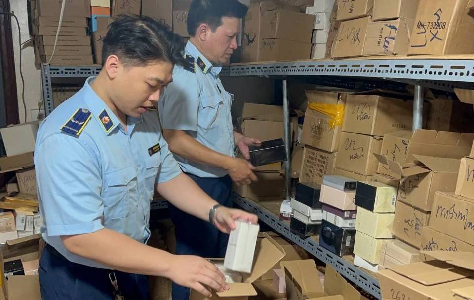Hàng giả núp bóng thương hiệu: Sức khỏe người dân bị đe dọa nghiêm trọng