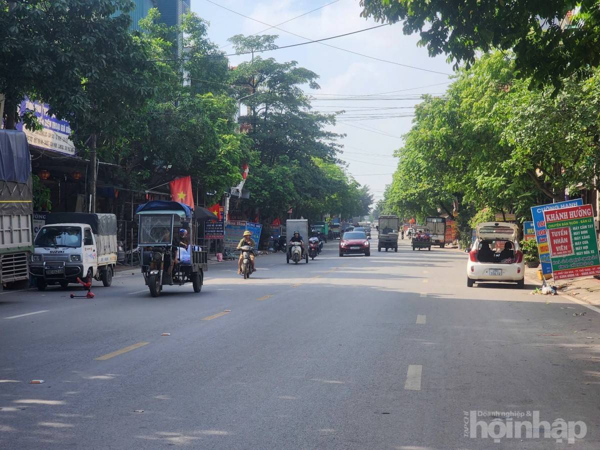 Cận cảnh chợ đầu mối Thổ Tang vắng lặng lạ thường sau đợt cao điểm chống hàng giả Cận cảnh chợ đầu mối Thổ Tang vắng lặng lạ thường sau đợt cao điểm chống hàng giả