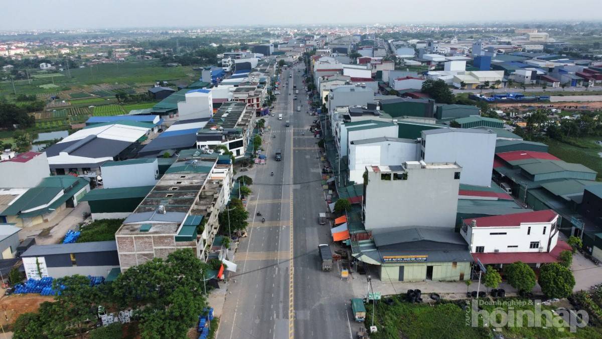 Cận cảnh chợ đầu mối Thổ Tang vắng lặng lạ thường sau đợt cao điểm chống hàng giả
