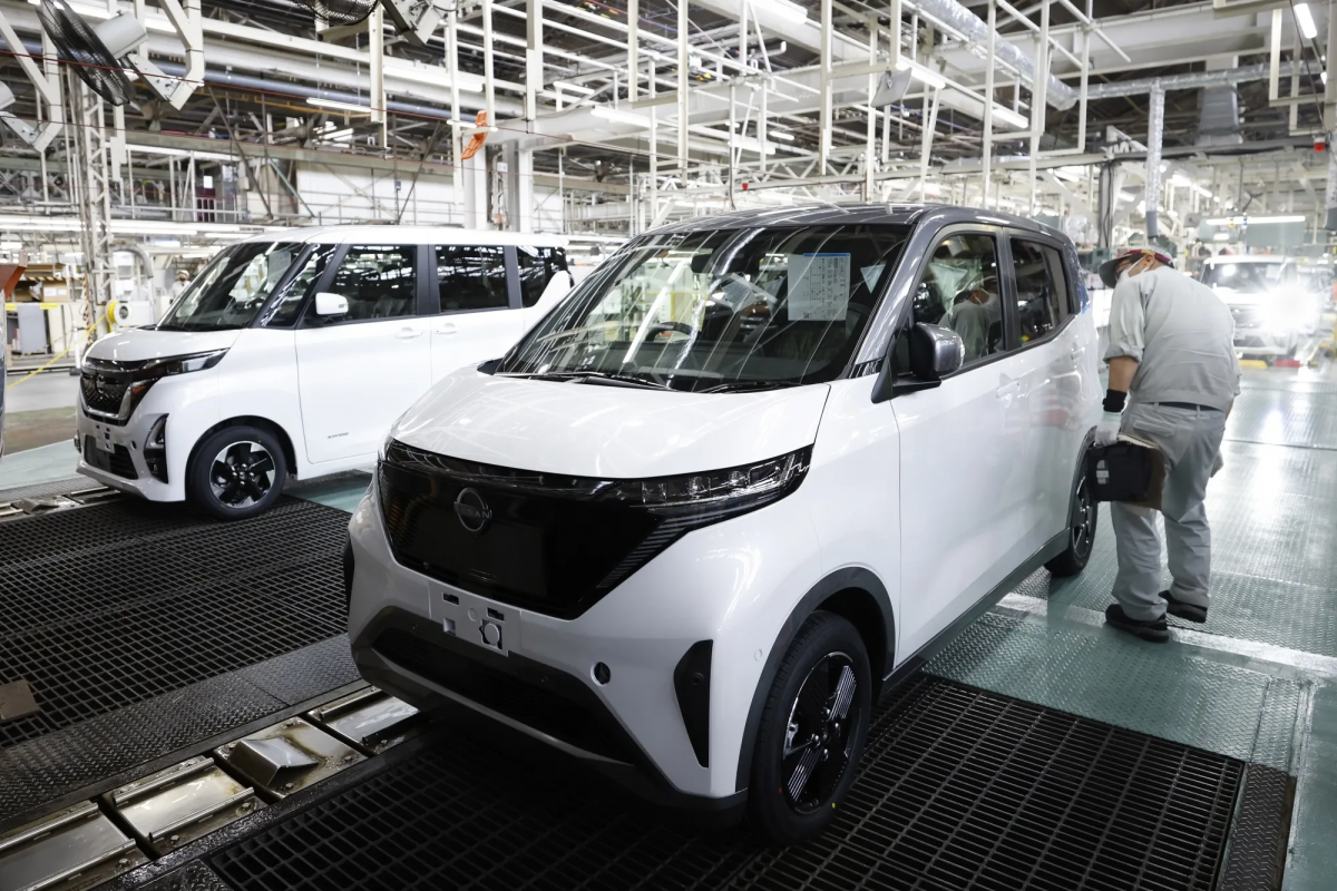 Xe điện một chỗ ngồi giá 7.000 USD gây sốt tại Nhật Bản