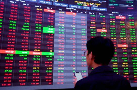 VN-Index lại hụt hơi ở đỉnh cũ: Blue-chips đuối sức, dòng tiền thu hẹp