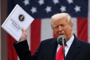 Thuế quan giữ nguyên khi tòa Phúc thẩm Mỹ ra phán quyết có lợi cho ông Trump