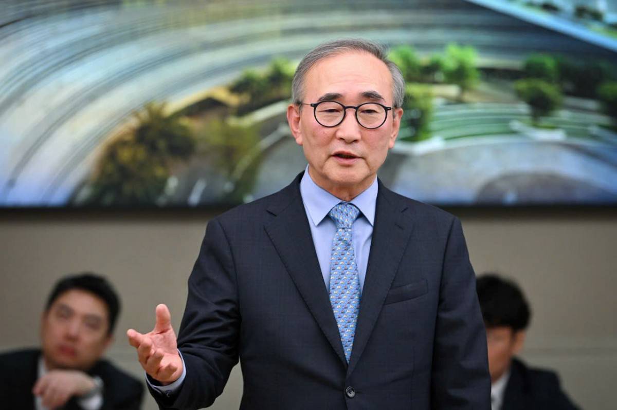  ông Kim Young Shub, Chủ tịch Tập đoàn KT