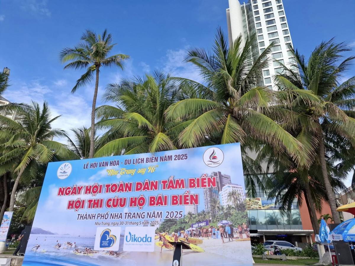 Hưởng ứng Lễ hội Văn hóa - Du lịch biển năm 2025:  Ngày hội toàn dân tắm biển tại Nha Trang