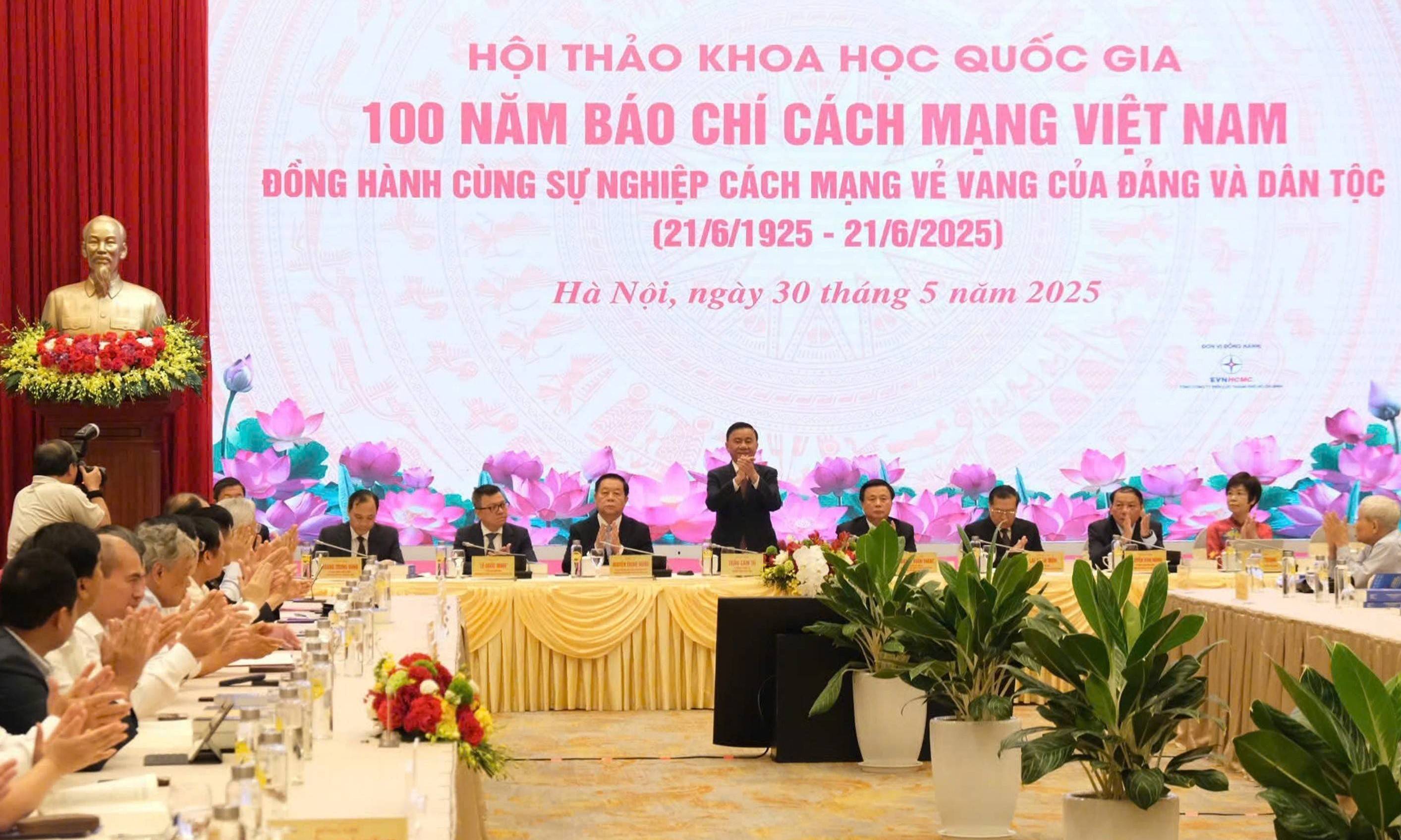 100 năm Báo chí cách mạng Việt Nam đồng hành cùng sự nghiệp vẻ vang của Đảng và dân tộc
