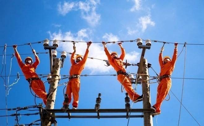 Theo PGS. TS Đặng Trần Thọ, cơ chế giá điện sau FIT chưa được ban hành kịp thời, khiến các nhà đầu tư mất niềm tin và đình hoãn nhiều dự án. Ảnh: EVN