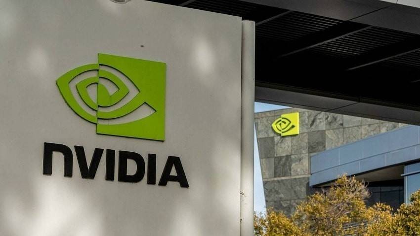 Vì sao Nvidia vẫn dẫn đầu ngành chip AI bất chấp thách thức toàn cầu ?
