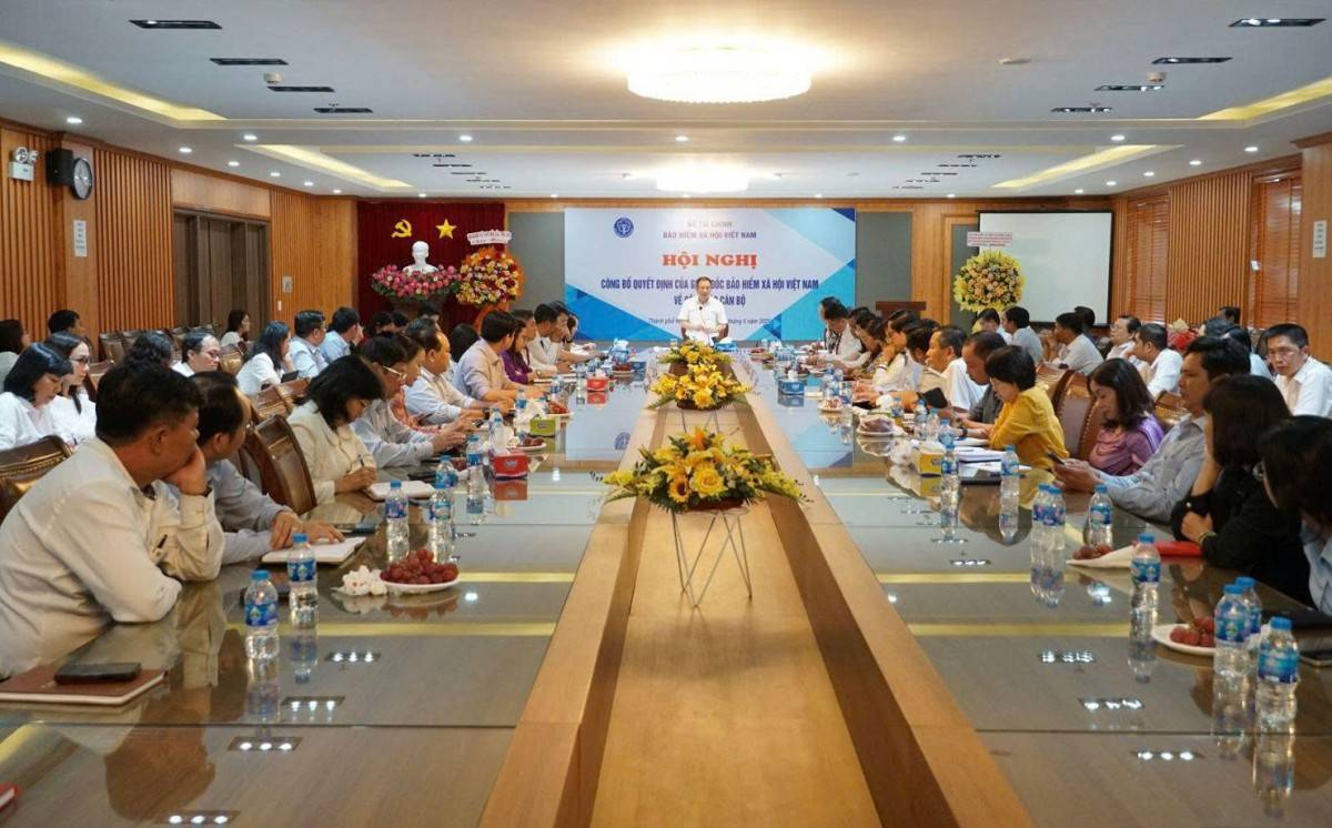 Quang cảnh hội nghị