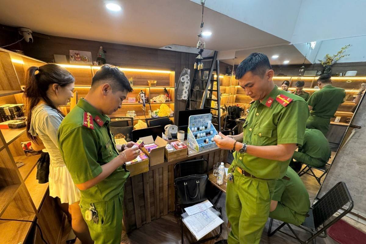 Buôn bán thuốc lá điện tử từ 2025: Có thể lãnh án tù đến 15 năm