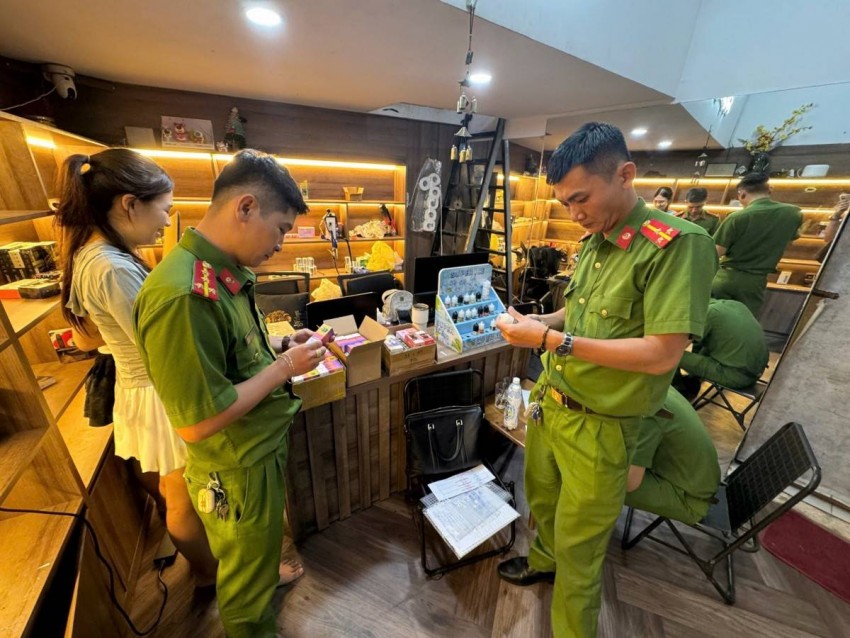 Buôn bán thuốc lá điện tử từ 2025: Có thể lãnh án tù đến 15 năm