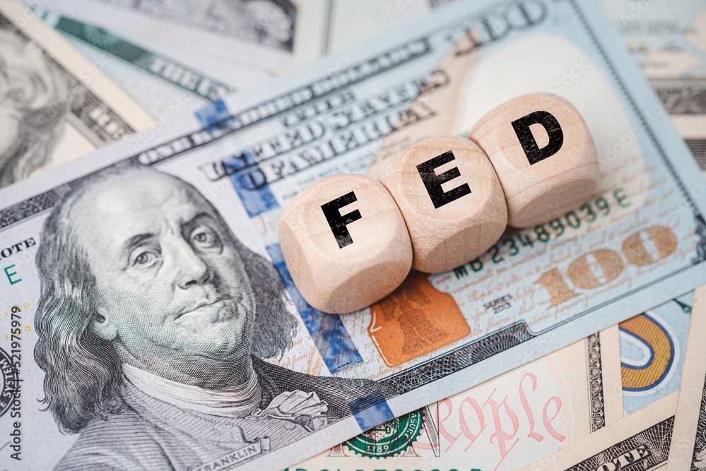 Fed hé lộ khả năng cắt giảm lãi suất vào cuối năm