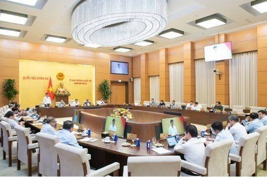 Thường vụ Quốc hội xem xét cơ chế đặc biệt cho đường sắt quốc gia