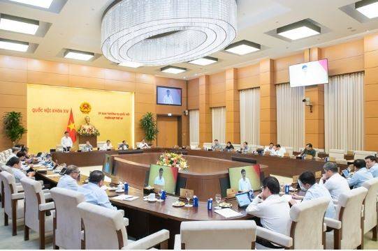 Thường vụ Quốc hội xem xét cơ chế đặc biệt cho đường sắt quốc gia