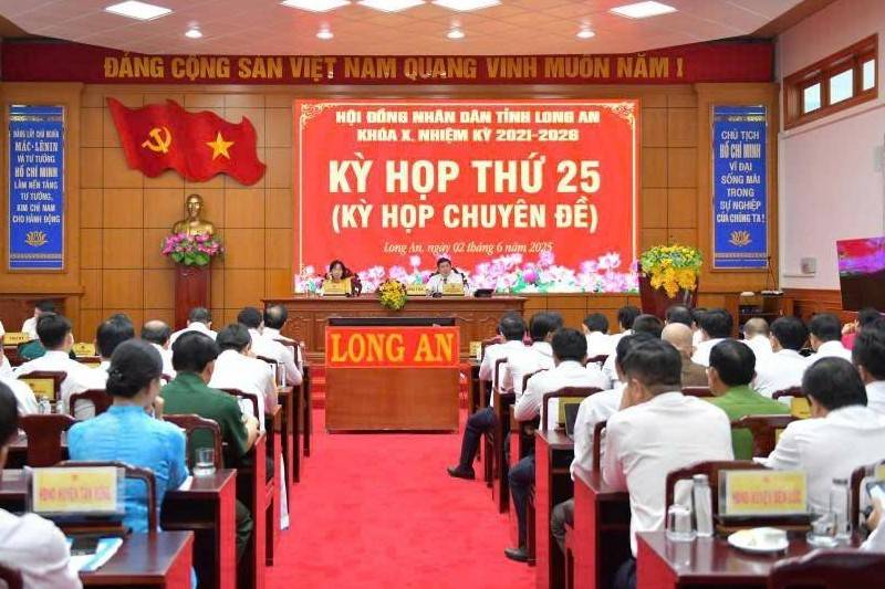 HĐND tỉnh Long An tổ chức kỳ họp chuyên đề, thông qua nhiều quyết sách quan trọng phát triển kinh tế - xã hội