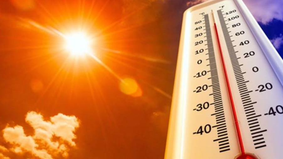 Nắng nóng gay gắt trên diện rộng đã khiến công suất tiêu thụ điện