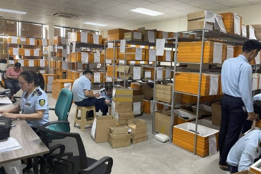 Tiger Display Global bị phạt, buộc tiêu hủy hơn 4.000 pin điện thoại nhập lậu